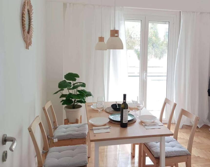 Sunny Two-Bedroom Apartment Next To Panathenaic Stadium Luaran gambar